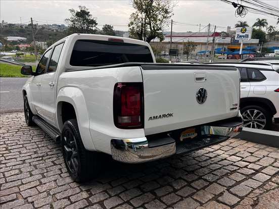 VOLKSWAGEN-AMAROK-2018