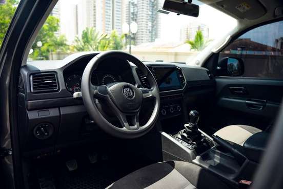 VOLKSWAGEN-AMAROK-2019