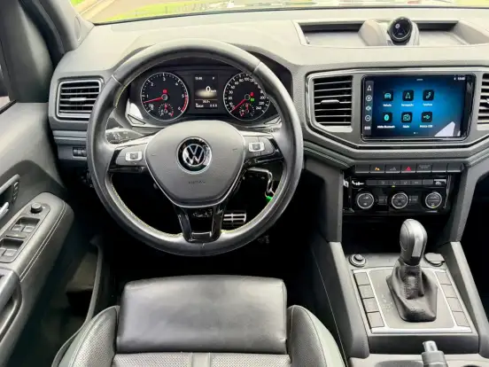 VOLKSWAGEN-AMAROK-2024