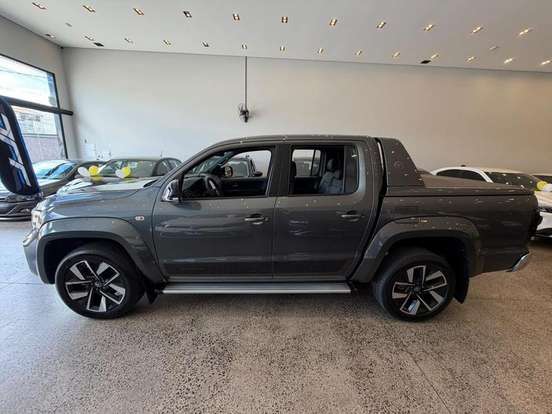 VOLKSWAGEN-AMAROK-2024