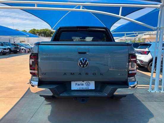 VOLKSWAGEN-AMAROK-2025