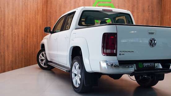 VOLKSWAGEN-AMAROK-2023