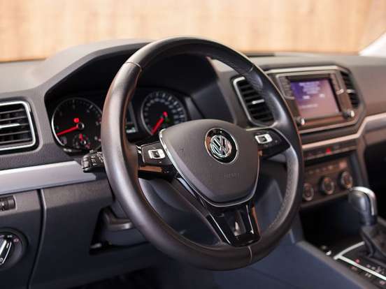 VOLKSWAGEN-AMAROK-3.0 V6 TDI DIESEL HIGHLINE CD 4MOTION AUTOMÁTICO VOLKSWAGEN-AMAROK-2023
