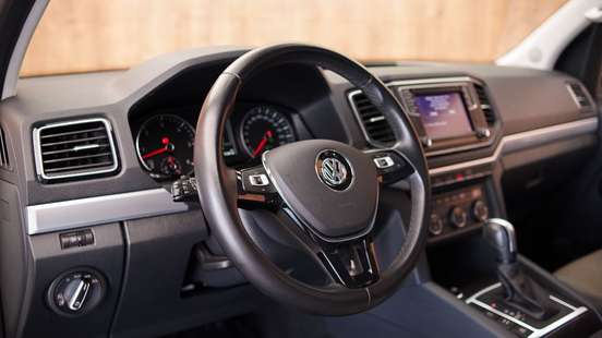 VOLKSWAGEN-AMAROK-2023