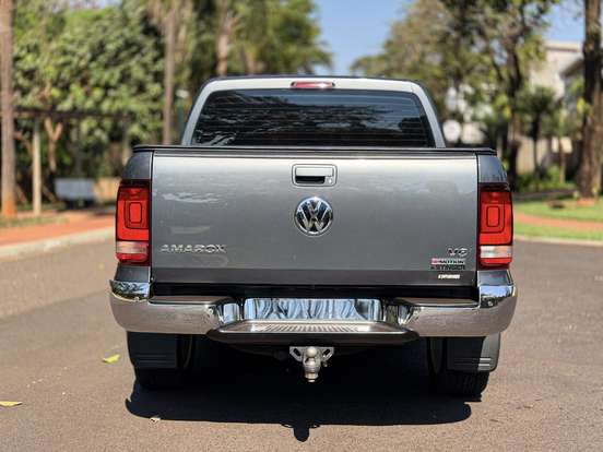 VOLKSWAGEN-AMAROK-2021