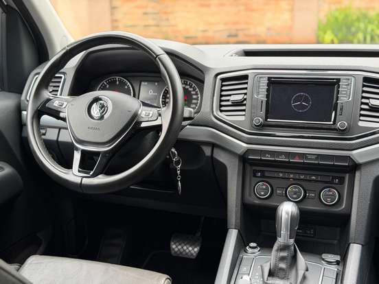 VOLKSWAGEN-AMAROK-2018