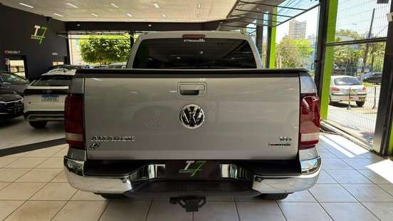 VOLKSWAGEN-AMAROK-2022