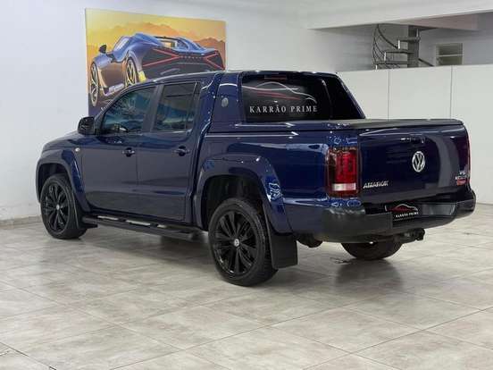 VOLKSWAGEN-AMAROK-2022