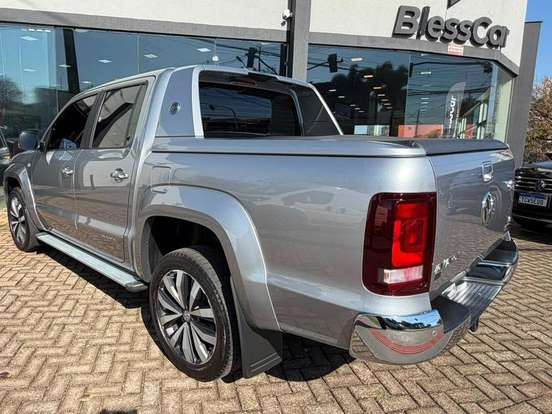 VOLKSWAGEN-AMAROK-2023
