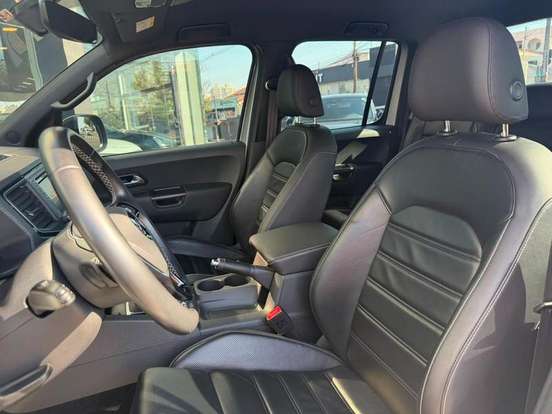 VOLKSWAGEN-AMAROK-2023