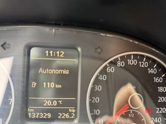 VOLKSWAGEN-CROSSFOX-1.6 MI FLEX 8V 4P MANUAL VOLKSWAGEN-CROSSFOX-2010