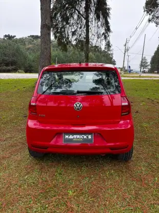 VOLKSWAGEN-FOX-2012