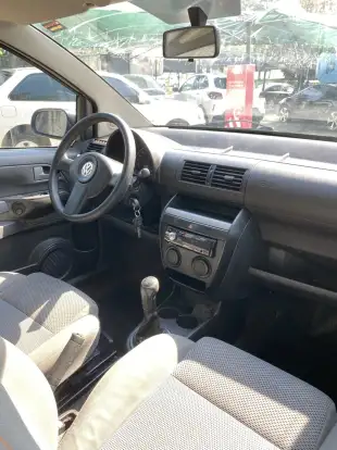 VOLKSWAGEN-FOX-2009