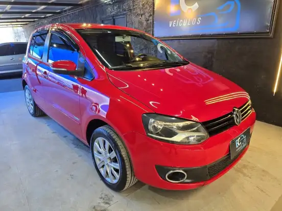 VOLKSWAGEN-FOX-2012
