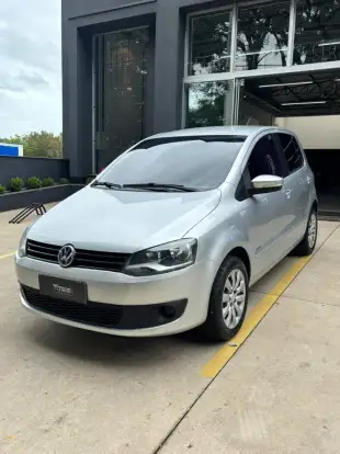 VOLKSWAGEN-FOX-1.0 MI TREND 8V FLEX 4P MANUAL VOLKSWAGEN-FOX-2012