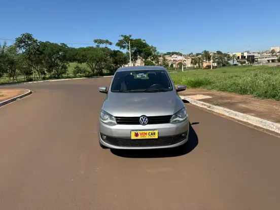VOLKSWAGEN-FOX-2010