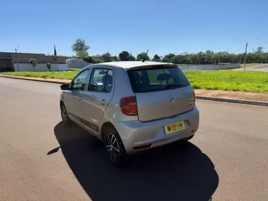VOLKSWAGEN-FOX-2010