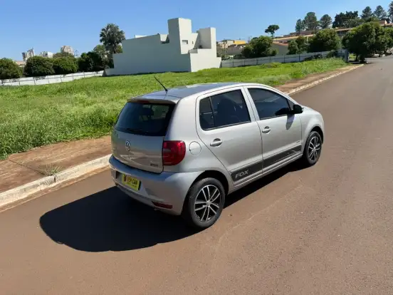 VOLKSWAGEN-FOX-2010