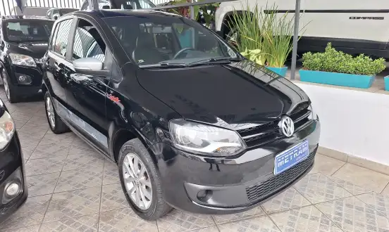 VOLKSWAGEN-FOX-2014
