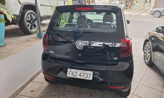VOLKSWAGEN-FOX-2014