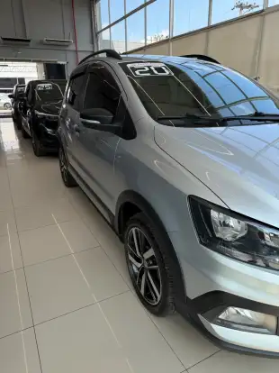 VOLKSWAGEN-FOX-2019
