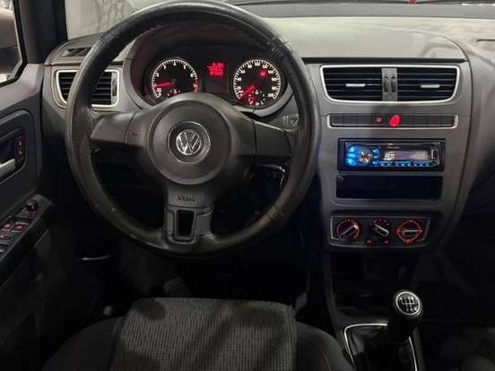 VOLKSWAGEN-FOX-1.0 MI 8V FLEX 4P MANUAL VOLKSWAGEN-FOX-2013