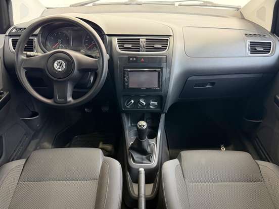 VOLKSWAGEN-FOX-1.0 MI 8V FLEX 4P MANUAL VOLKSWAGEN-FOX-2010