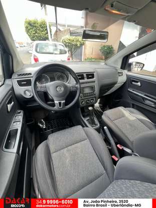VOLKSWAGEN-FOX-1.0 MI 8V FLEX 4P MANUAL VOLKSWAGEN-FOX-2013