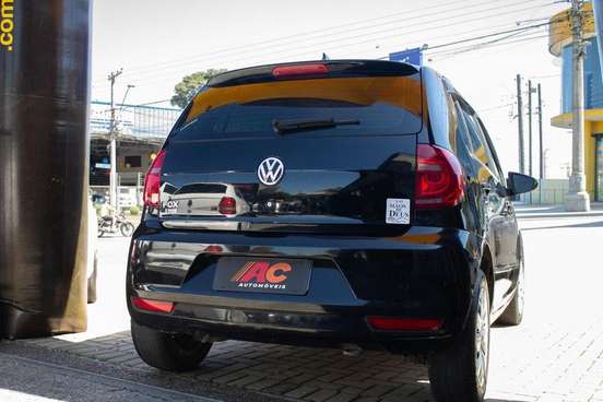 VOLKSWAGEN-FOX-2014
