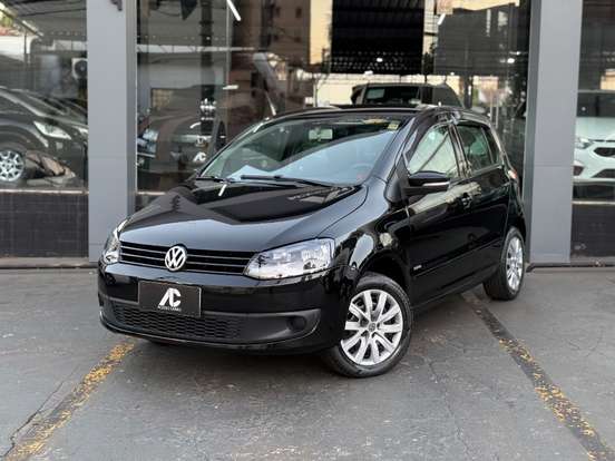 VOLKSWAGEN-FOX-2012
