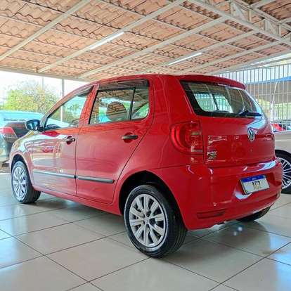 VOLKSWAGEN-FOX-2012