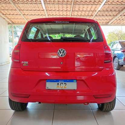 VOLKSWAGEN-FOX-2012