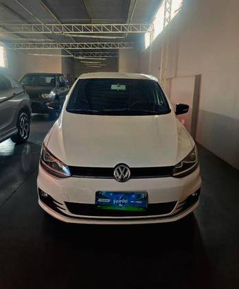 VOLKSWAGEN FOX 1.0 MI COMFORTLINE 8V FLEX 4P MANUAL