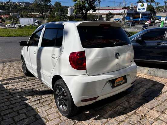 VOLKSWAGEN-FOX-2013