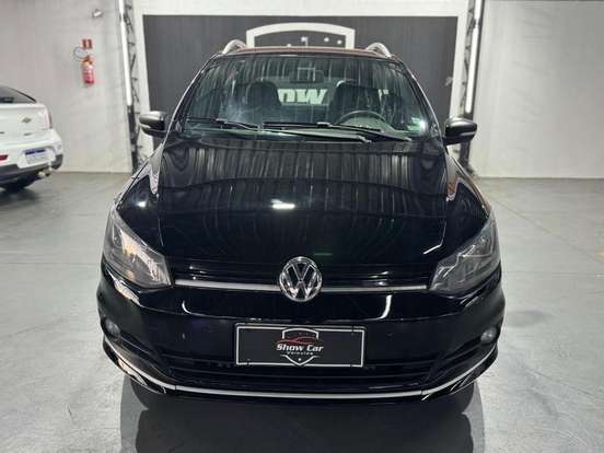 VOLKSWAGEN-FOX-2015