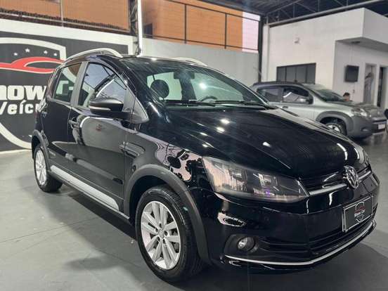 VOLKSWAGEN-FOX-1.0 MPI TRACK 12V FLEX 4P MANUAL VOLKSWAGEN-FOX-2015