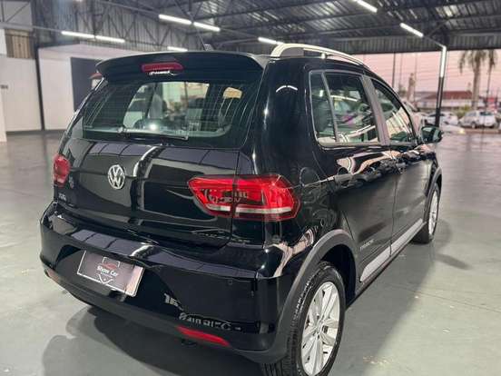 VOLKSWAGEN-FOX-1.0 MPI TRACK 12V FLEX 4P MANUAL VOLKSWAGEN-FOX-2015