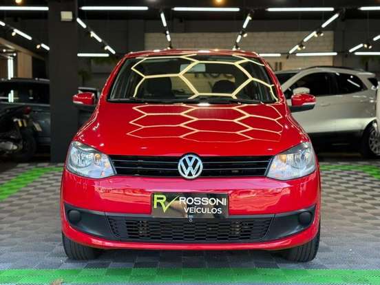 VOLKSWAGEN-FOX-1.6 MI 8V FLEX 4P AUTOMATIZADO VOLKSWAGEN-FOX-2014