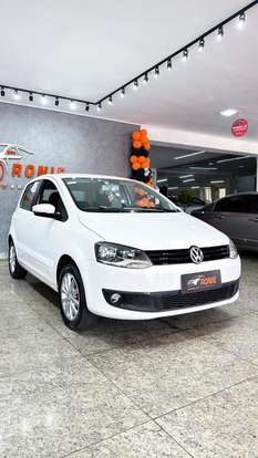 VOLKSWAGEN-FOX-2014