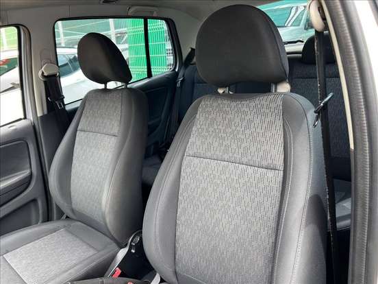 VOLKSWAGEN-FOX-1.6 MI 8V FLEX 4P MANUAL VOLKSWAGEN-FOX-2014