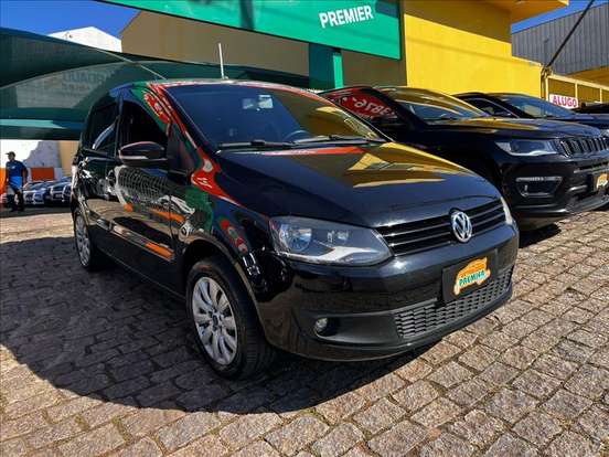 VOLKSWAGEN-FOX-2012