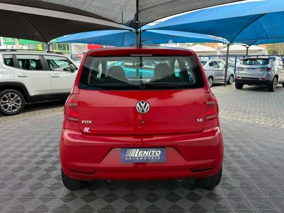 VOLKSWAGEN-FOX-2012