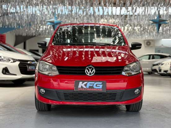VOLKSWAGEN-FOX-2014