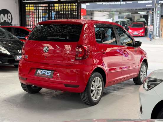 VOLKSWAGEN-FOX-2014
