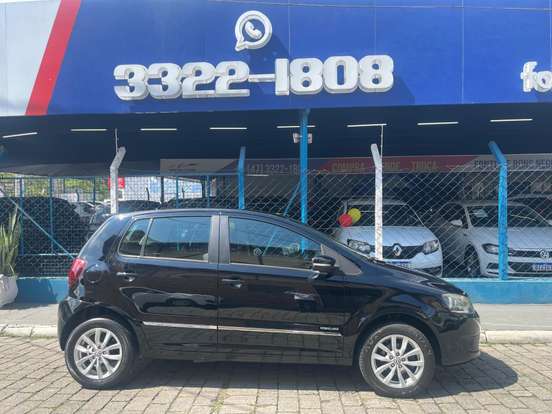 VOLKSWAGEN-FOX-2014