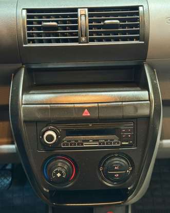 VOLKSWAGEN-FOX-2008