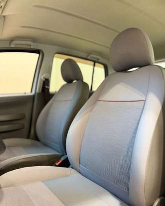 VOLKSWAGEN-FOX-2008