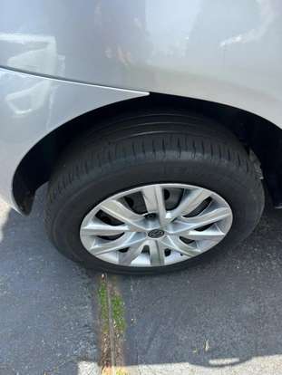 VOLKSWAGEN-FOX-2010