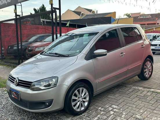 VOLKSWAGEN-FOX-2011