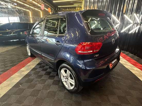 VOLKSWAGEN-FOX-1.6 MSI COMFORTLINE 8V FLEX 4P AUTOMATIZADO VOLKSWAGEN-FOX-2015